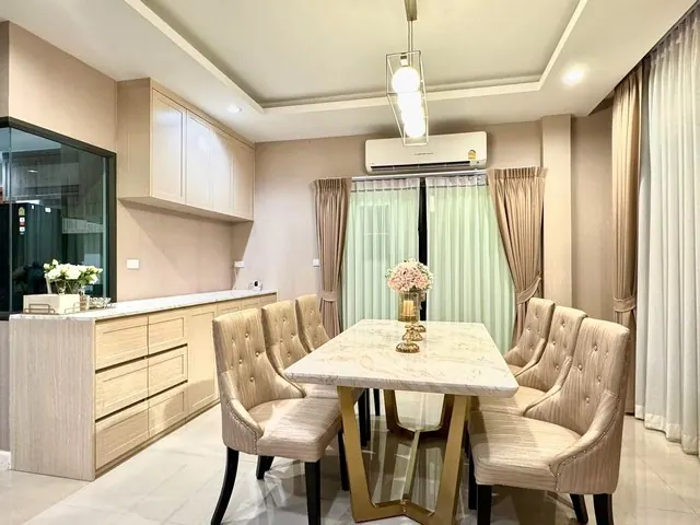 ให้เช่าบ้านเดี่ยว2ชั้นครึ่ง สวยหรู Luxury ดอนเมือง วิภาวดีรังสิต 51ตรว. ใกล้สนามบินดอนเมือง