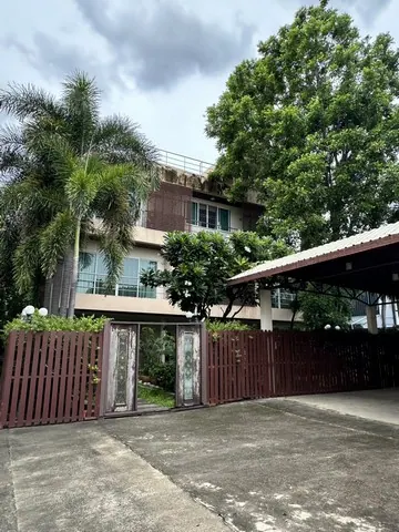 ขายที่ดินพร้อมบ้านและออฟฟิศ สุขุมวิท101 แยกปุณณวิถี34  เนื้อที่ 1-1-62 ไร่