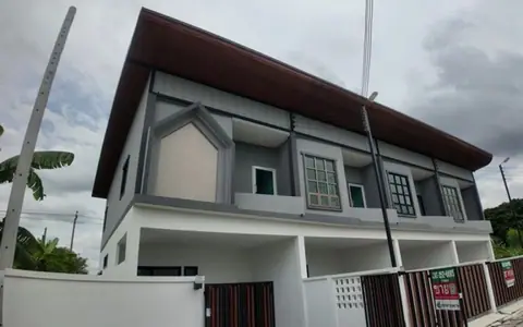 บ้านสิริกาญจน์ บางกรวย-ไทรน้อย ซอยสนเพชร3 บ้านใหม่พร้อมเข้าอยู่ แถมมีโปรพิเศษรออยู่มากมาย