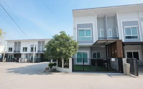คาซ่า วอเตอร์ไซต์ ทาวน์เฮาส์ สวยพร้อมเข้าอยู่ ในทำเลศักยภาพ