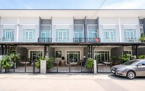 คาซ่า วอเตอร์ไซด์ ทาวน์เฮาส์สวยพร้อมอยู่ ขายขาดทุนแบบที่หาไม่ได้อีกแล้ว