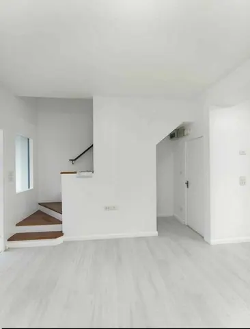ทาวน์โฮม3 ชั้น บ้านใหม่ รีโนเวทใหม่ทั้งหลัง ราคาดีสุดในโครงการ