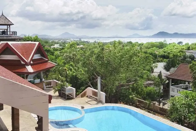 ขาย พูลวิลล่าภูเก็ต Pool Villa Phuket 1 ไร่ 86 ตรว.  ใกล้หาดราไวย์ เมืองภูเก็ต ราคาพิเศษ 35 ล้าน พร้อมอยู่