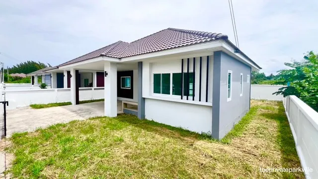 บ้านสวยคุณภาพดี บรรยากาศเงียบสงบ เป็นส่วนตัว พร้อมของแถมครบ เข้าอยู่ได้ทันที เนื้อที่ 76.6 ตร.วา  อ.เมือง จ.นครราชสีมา