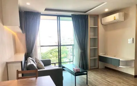 ให้เช่า 20,000 คอนโดเดอรูฟ พหลโยธิน  1 ห้องนอน 1 ห้องน้ำ ชั้น4 ขนาด 50 ตร.ม ใกล้BTS อารีย์ และ ใกล้BTS สนามเป้า