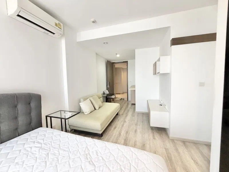 For Rent Ideo Mobi Asoke studio type 33rd Floor 28sqm Fully Furnished and closed to MRT Petchburi