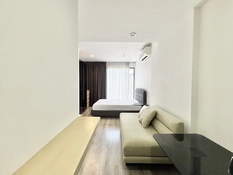 For Rent Ideo Mobi Asoke studio type 33rd Floor 28sqm Fully Furnished and closed to MRT Petchburi