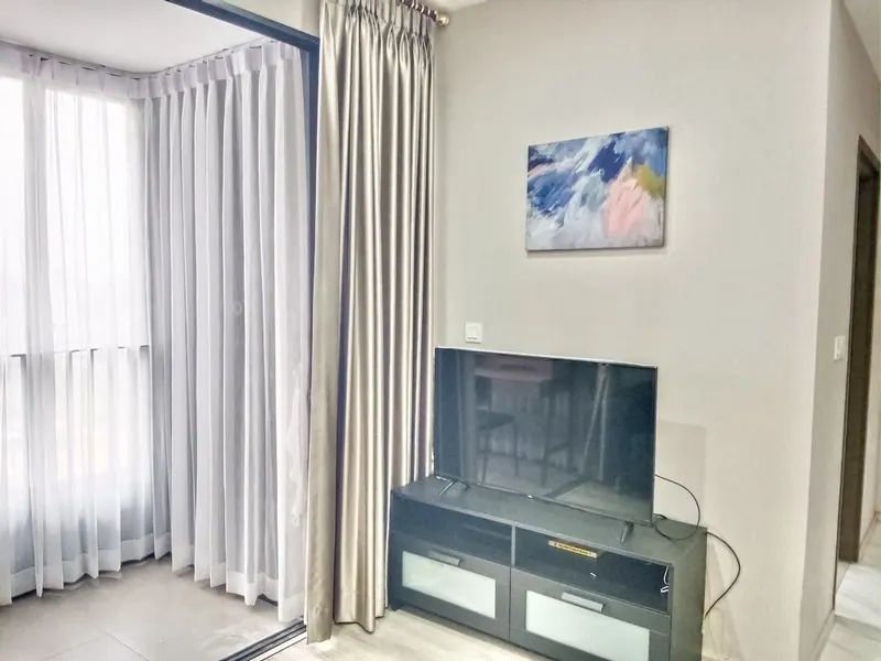 For Rent Ideo Mobi Asoke 1bed 1bath 33rd Floor size 35 sqm Fully Furnished and closed to MRT Petchburi