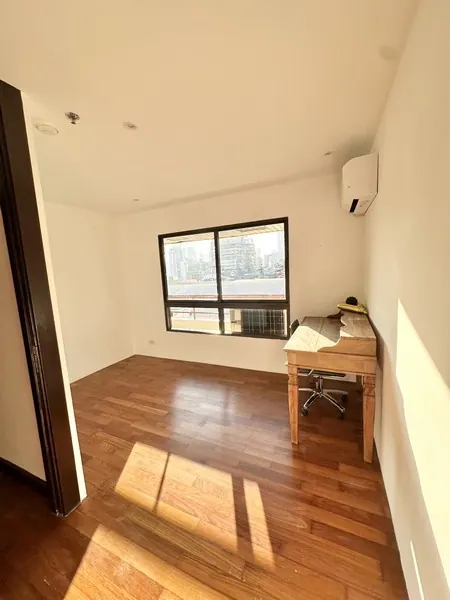 For Rent Baanpleonchit 100 sqm 2 bed 2 bath 10th Floor Fully Furnished closed to BTS Pleonchit