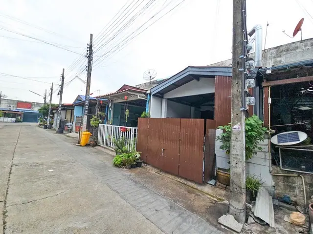 บ้านทาวน์เฮาส์ หมู่บ้านวงศกร 5 1 นอน 1 น้ำ 18 วา ราคาถูก