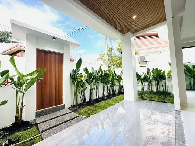 หมู่บ้านพูนทรัพย์ฉลองภูเก็ต บ้านเดี่ยวสภาพดี 73วา 3ห้องนอน 3ห้องน้ำ ใกล้วัดฉลอง