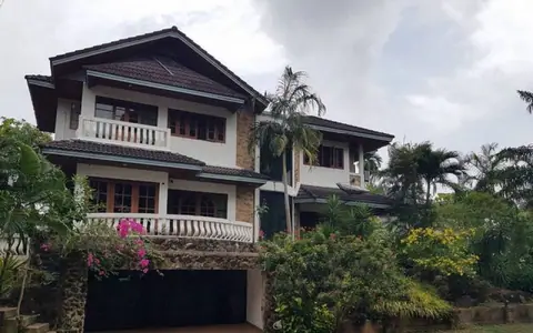 หมู่บ้านปรางทองภูเก็ต บ้านเดี่ยวสภาพเดิม 240วา 6ห้องนอน 7ห้องน้ำ ใกล้โรงพยาบาลดีบุก