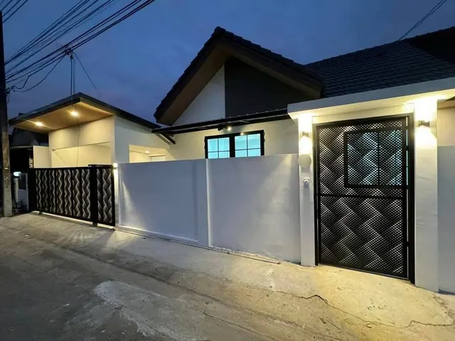 หมู่บ้านร็อคการ์เด้น3-4ภูเก็ต บ้านแฝดสไตล์บ้านเดี่ยวรีโนเวทใหม่ 39วา 3ห้องนอน 3ห้องน้ำ ใกล้แยกควนดินแดง