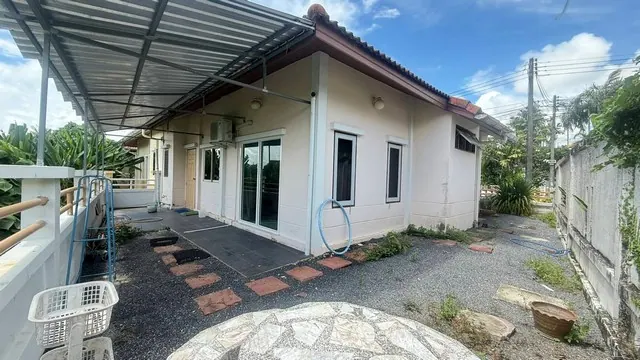 หมู่บ้านรุ่งระวีภูเก็ต บ้านแฝดสภาพเดิม 43วา 2ห้องนอน 1ห้องน้ำ ใกล้สนามบินภูเก็ต