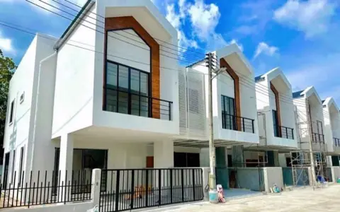หมู่บ้านการ์เด้นท์เพลสถลางภูเก็ต บ้านแฝดสร้างใหม่ 26วา 3ห้องนอน 3ห้องน้ำ ใกล้ที่ว่าการอำเภอถลาง