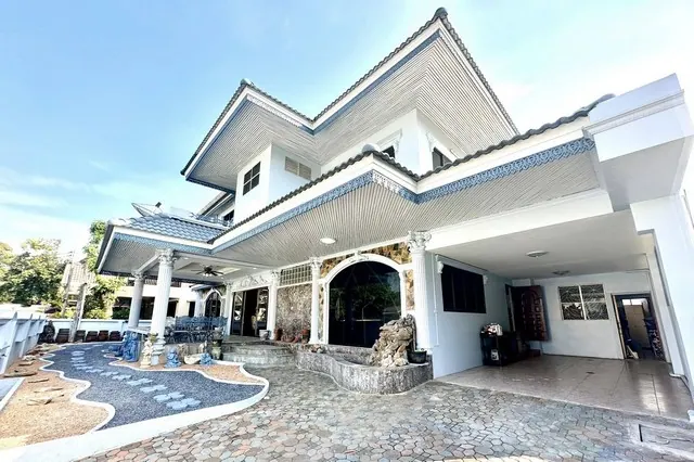 ให้เช่าบ้านใหญ่เดี่ยว ราชพฤกษ์-ตลิ่งชัน   ติด VELO Plaza บ้าน 2 ชั้น 7 ห้องนอน 5 ห้องน้ำ