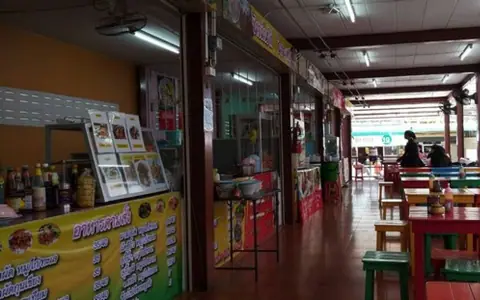 ทำเลติดมหาวิทยาลัยบูรพา ขายที่ดิน พร้อมอาคารศูนย์อาหาร 2 ชั้น