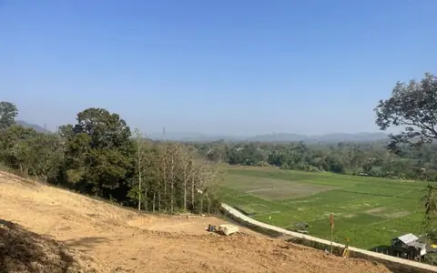 ที่ดินเนินเขา วิวสวยไม่ไกลตัวเมือง บรรยากาศดีมาก เหมาะทำรีสอร์ท ลานกางเต้น บ้านสวน