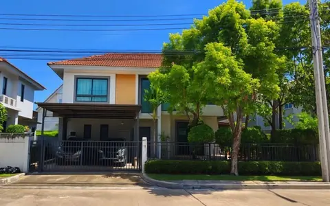 ไลฟ์ บางกอก บูเลอวาร์ด รามอินทรา65 บ้านเดี่ยว หลังมุม ติดถนนเมน ต้นโครงการ ติดรถไฟฟ้าสีชมพู