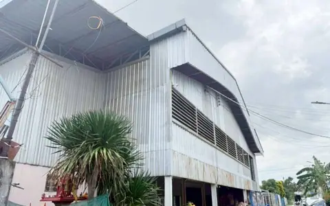 ที่ดินพร้อมโกดัง2ชั้น พื้นที่191ตร.ว. ซอยศรีด่าน3/3แยก2 สำโรงเหนือ สมุทรปราการ