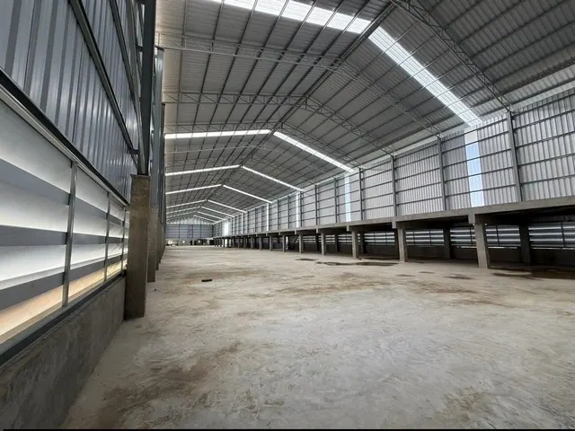 ให้เช่าโกดังบ้านบึงชลบุรี ผังสีเหลือง eec โกดังให้เช่า ขนาด 2,100 ตารางเมตร