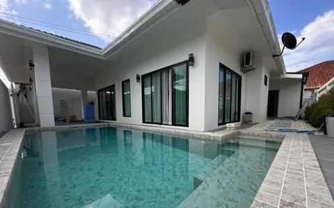 ขายพูลวิลล่าบางละมุงชลบุรี Pool Villa พร้อมอยู่ ทำเลดี หมู่บ้านเอกมงคล4/1 ซอยเขาตาโล พัทยาใต้ บ้านเดี่ยวพูลวิลล่า บนพื้นที่ 64 ตารางวา