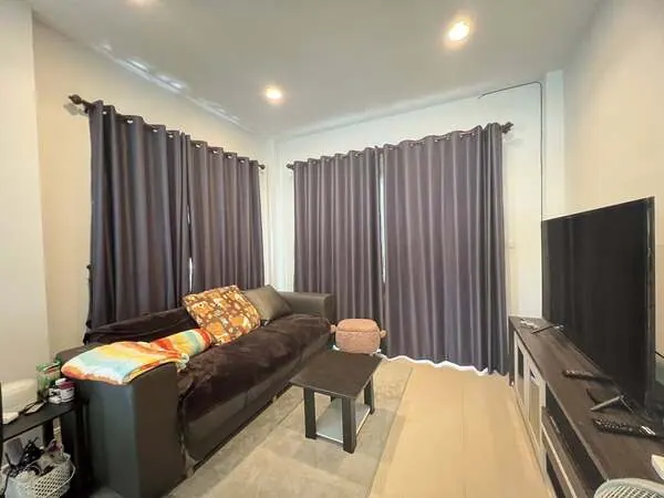 ขายบ้านแฝด วารีโอ้ สุวรรณภูมิ – ใกล้สนามบิน ทำเลดี พร้อมอยู่