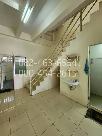 ขายตึกแถว 4 ชั้น ถนนโรจนะ อยุธยา ที่ดิน 17.5 ตร.ว. พื้นที่ใช้สอย 170 ตร.ม.