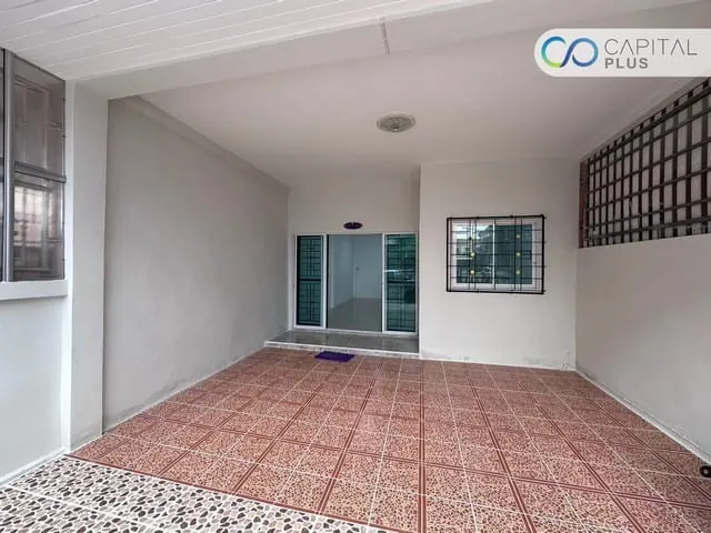 หมู่บ้านเพชรทวี สามพราน  ขายบ้านทาวน์เฮ้าส์ 2 ชั้น