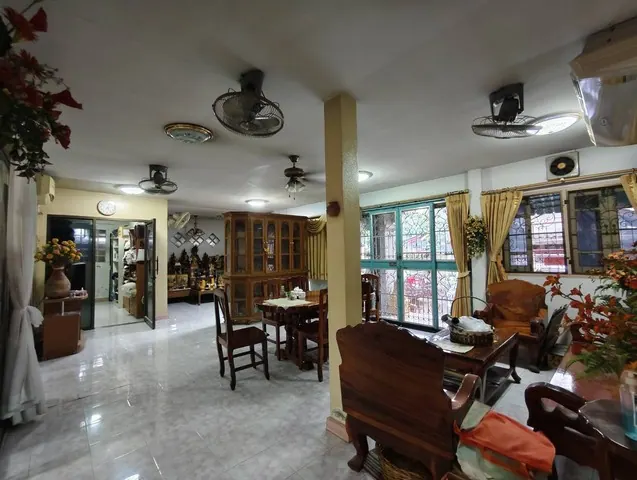 ขายบ้านเดี่ยว ชั้นเดียว หมู่บ้านริมสวน รามคำแหง 148 รีโนเวทใหม่พร้อมอยู่ ห่างจากถนนรามคำแหงแค่ 650 เมตร ใกล้รถไฟฟ้า หลังริม