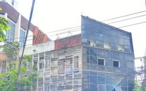 ขายอาคารพาณิชย์ 3 ชั้น ถนนสุรวงศ์ ที่ดิน 13 ตร.ว.