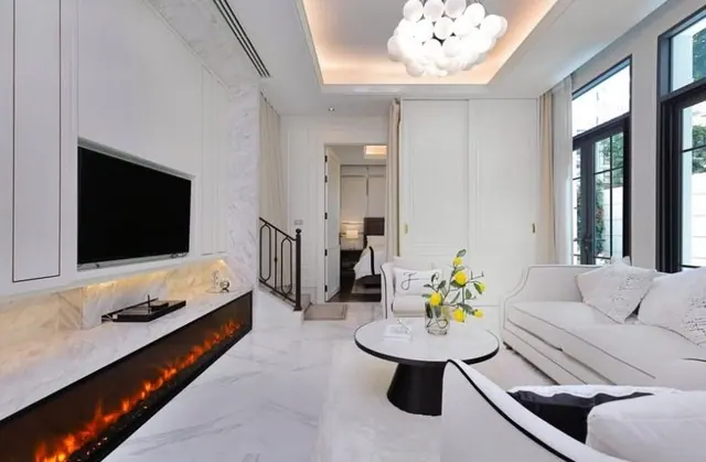 สุดยอดทำเลทอง โครงการระดับ  SUPER LUXURY CLASS ใจกลาง เอกมัย