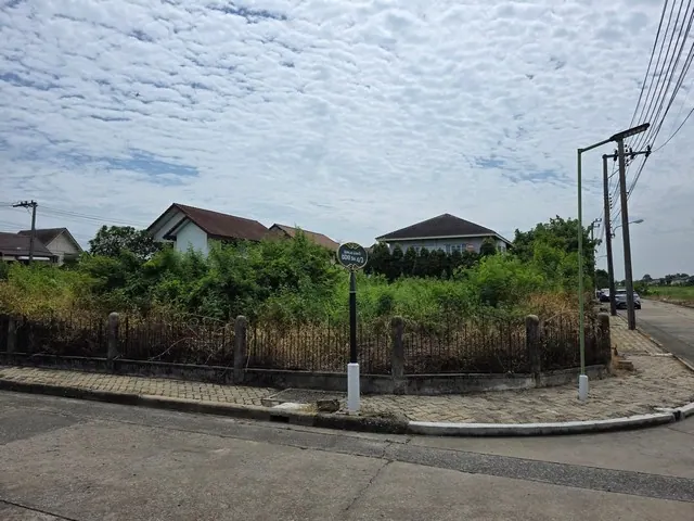 ขายที่ดิน ซอยคุ้มเกล้า ลาดกระบัง 205ตรว. หมู่บ้าน ศุภาลัย เลค2 แปลงมุม เข้าไม่ลึก
