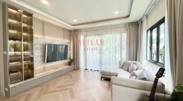 RH090425 ให้เช่า บ้านเดี่ยว 2ชั้น 4ห้องนอน Centro Bangna ใกล้ เมกะบางนา