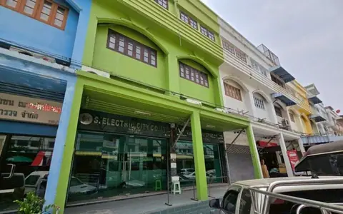 ขายโฮมออฟฟิศ 2 คูหา 3.5 ชั้น นวมินทร์ 101 ที่ดิน 44 ตร.ว. พื้นที่ใช้สอยประมาณ 450 ตร.ม.