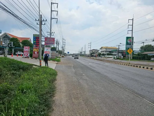 ขายที่ติดถนนใหญ่สุรนารายณ์  ขายที่ติดถนน205​ ทำเลศักยภาพสูง เหมาะสำหรับนักลงทุนที่มองหาที่ดินเพื่อพัฒนาโครงการในอนาคต