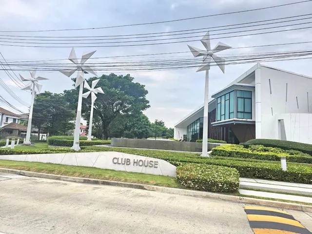 ขายบ้านเดี่ยว The Grand บางนา-วงแหวน หน้าบ้านวิวสวนร่มรื่น เป็นบ้านใหม่ไม่เคยเข้าอยู่