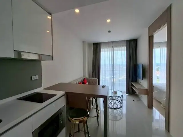ขาย คอนโดหรูติดทะเลจอมเทียน  โครงการ The Riviera Jomtien