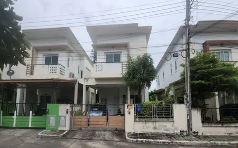 ขายบ้านแฝด 2 ชั้น หมู่บ้านเมโทรพาร์ค ต.ทุ่งสุขลา อ.ศรีราชา จ.ชลบุรี