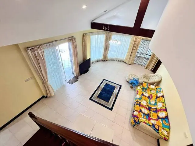 ขายบ้านเดี่ยวพร้อมอยู่ หมู่บ้าน SIAM EXECUTIVE ESTATEซอยพรประภานิมิตตำบลหนองปรือ อำเภอบางละมุง