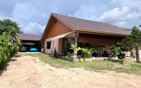 ขายด่วน! บ้านเดี่ยว พร้อมที่ดินแปลงใหญ่ ใจกลางตะเคียนเตี้ย
