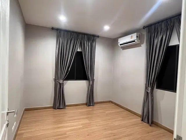 HR2811ให้เช่าบ้านเดี่ยว พร้อมอยู่ หมู่บ้านภัสสร เพรสทีจ บางนา-สุวรรณภูมิ ใกล้สนามบินสุวรรณภูมิ