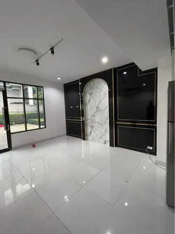 HR2813ให้เช่าโฮมออฟฟิศ 4 ชั้น โครงการ Chic District ราม 53 เหมาะทำออฟฟิศ เดินทางสะดวก