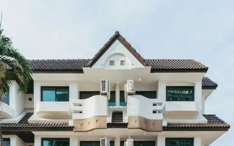 HR2877ให้เช่าทาวน์โฮม 3 ชั้น โครงการ Regent 71 Place ซอยสุขุมวิท 71 ใกล้BTS พระโขนง เดินทางสะดวก