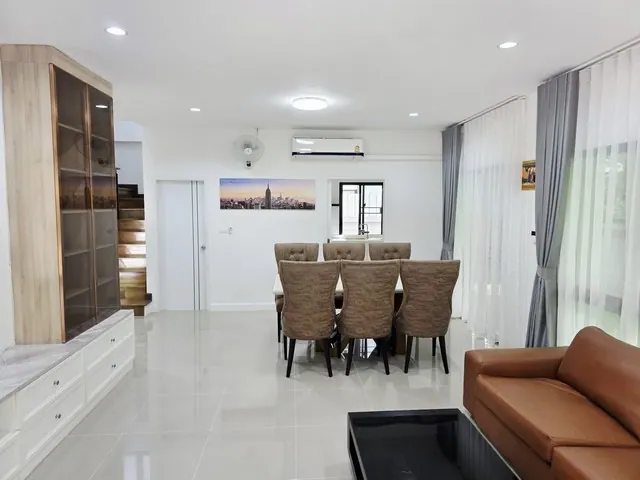 HR2904ให้เช่าบ้านเดี่ยว โครงการลุมพินี สวนหลวง ร.9 เฟอร์ครบพร้อมอยู่ เดินทางสะดวก เหมาะอยุ่อาศัย