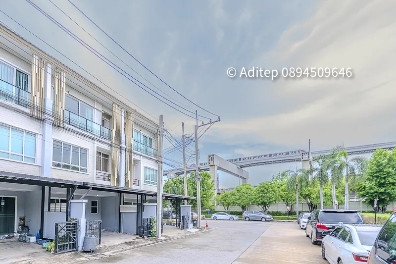 Three-storey townhome for sale at The Plant Citi Chaengwatthana, 18.7 sq.wah, near the Pink Line