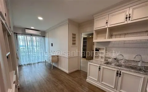 ขาย Lucus Garden ห้องรีโนเวทใหม่หมด 1นอน 1น้ำ 55ตรม. เพียง 3.65 ล้าน