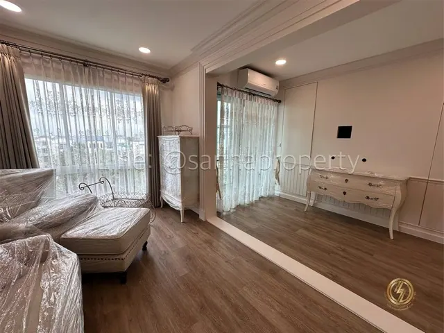 ขาย Lucus Garden ห้องรีโนเวทใหม่หมด 1นอน 1น้ำ 55ตรม. เพียง 3.65 ล้าน
