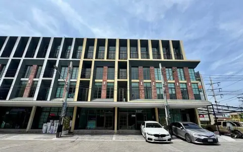 Home Office โครงการมือ1  ติดถนนใหญ่ ตำหรุ-บางพลี สมุทรปราการ  โฮมออฟฟิศราคาดีที่สุด!! โฮมออฟฟิศ 4.5 ชั้น สไตล์โมเดิร์น