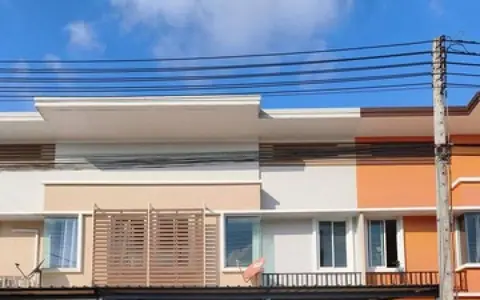 ขายบ้านทาวน์โฮม 2 ชั้น ตกแต่งใหม่ บ้านสวย กว้างขวาง น่าอยู่ ราคาคุ้มค่า อำเภอเมือง จังหวัดสุราษฎร์ธานี